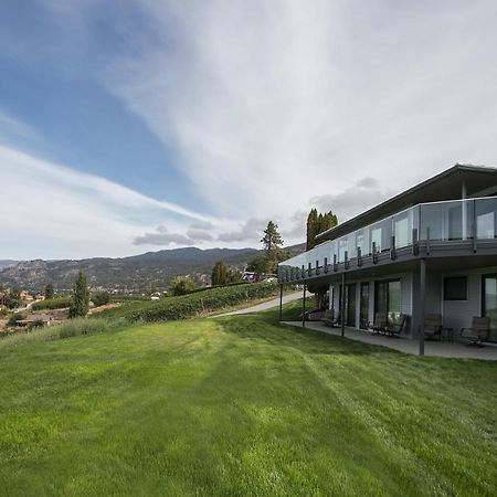 The Inn At Therapy Vineyards Naramata Bagian luar foto