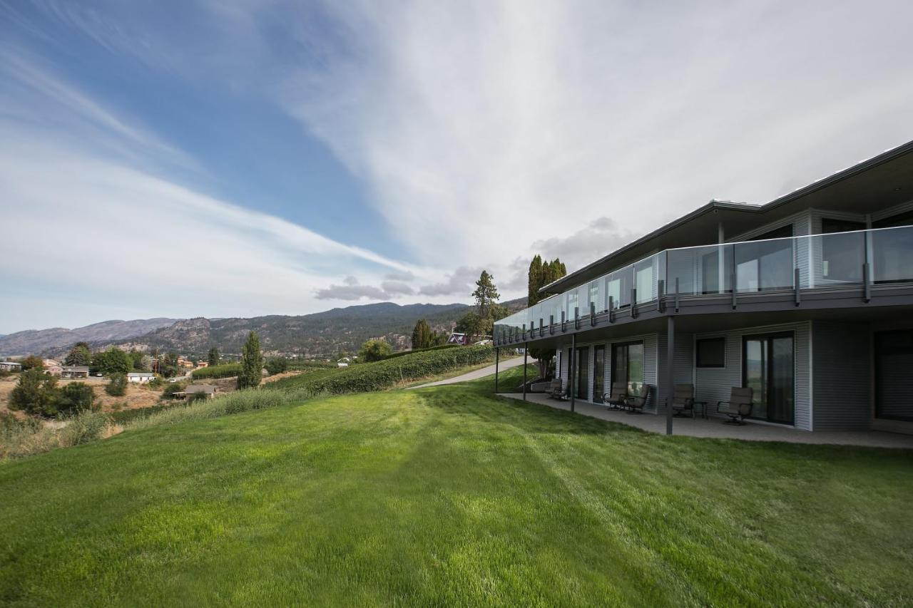 The Inn At Therapy Vineyards Naramata Bagian luar foto